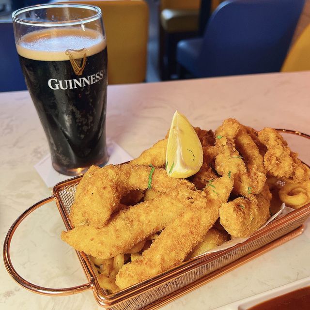 《食在東涌海堤灣畔 💓優閒渡假風OUZO BAR 》
