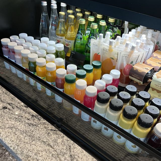 【韓国ソウル・市庁】お座敷もある圜丘壇（ファングンダン）がモチーフのSTARBUCKS COFFEE