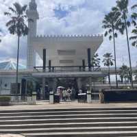 쿠알라룸푸르의 최고명소, 국립 모스크(Masjid Negara)