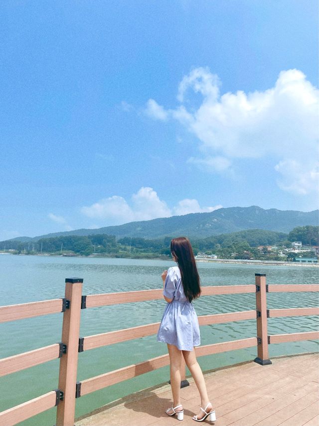 강화도) 동화같은 느낌의 알록달록한 숙소 ‘멜로우멘션‘