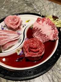 夢幻華麗！人氣打卡火鍋店🌹🩷