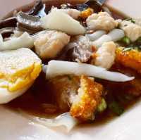 ก๋วยจั๊บอร่อยเด็ด เฮียช้อ ลาดพร้าว 22 