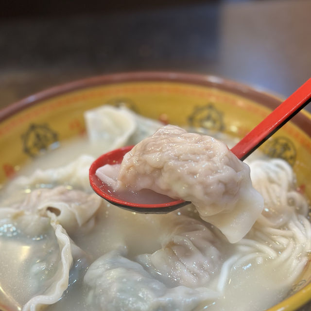 足料高質餃子店🥟·滋味湯底無味精·麵底菜底任你揀