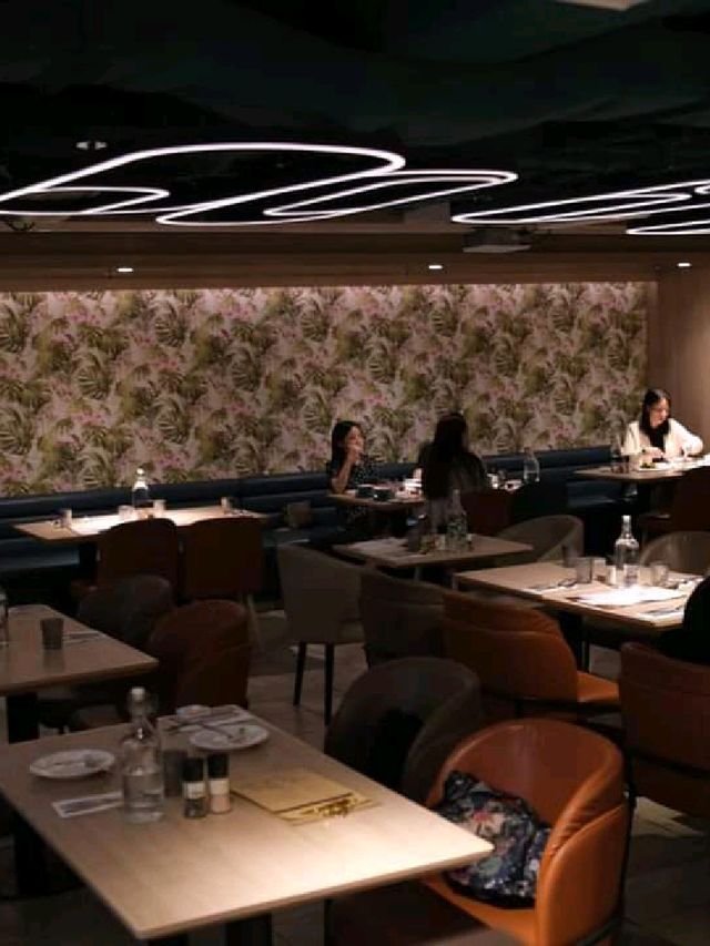 輕奢風半自助晚餐 質素媲美高級酒店 輕奢風半自助晚餐 質素媲美高級酒店