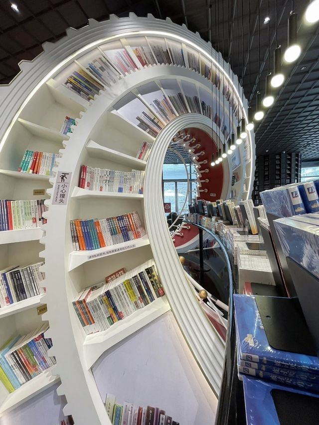 深圳｜鍾書閣