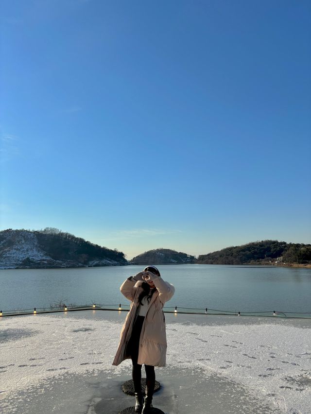 루프탑에서 대율저수지를 한눈에 볼 수 있는 김제카페💗