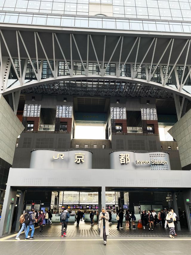 Im here in Kyoto Station!!!🇯🇵