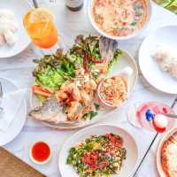 Memory House Cafe ทุ่งหญ้าหลากสี