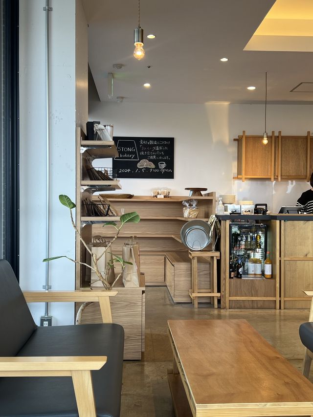 【福岡カフェ】ベーカリーもオープンしたランチもスイーツも軽食も楽しめるカフェ