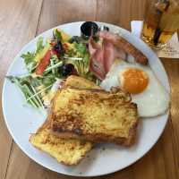 【神奈川🎡】朝昼はおしゃれカフェ、夜はバーに変身する人気店！