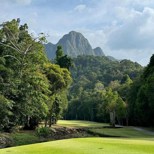 The St. Regis Langkawi: A 5-Star Luxury Resort!