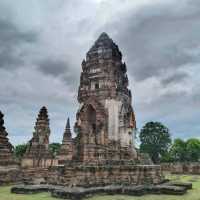 ชมป่าเจดีย์ที่วัดพระศรีรัตนมหาธาตุ ลพบุรี