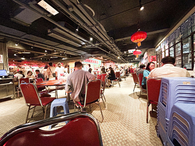 女人街食飯公司 Ladies Street Sik Faan Co.