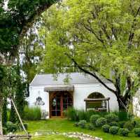 แจกพิกัดคาเฟ่ลับๆ วิวสวยกลางหุบเขา กาญจนบุรี