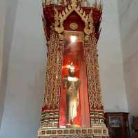 วัดพระธาตุช้างค้ำวรวิหาร สักการะพระเจ้าหลวง