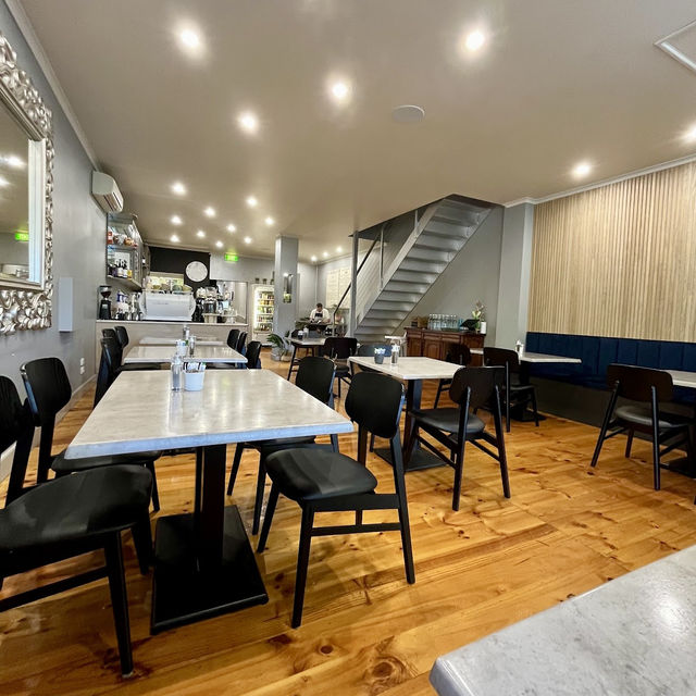 London House Bendigo