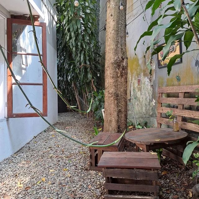 Hidden Farm Plantshop Cafe