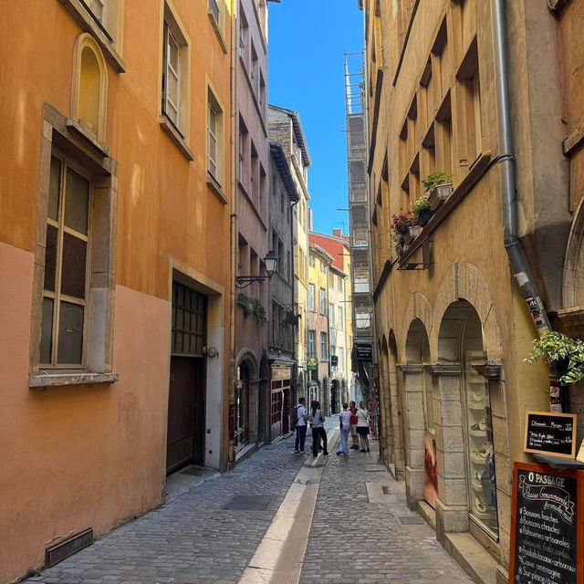 Step Back in Time – Discover the Timeless Charm of Vieux Lyon