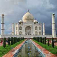 The Taj Mahal: Capturing the Eternal Beauty of India’s Iconic Landmark