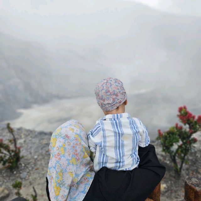 Bandung With View : Tangkuban Perahu : Horse Ride