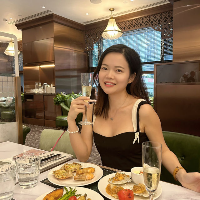華麗盛宴自助晚餐- 六國酒店🏨