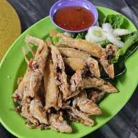 Best Hidden Seafood restaurant Makanan Laut Villa in Sitiawan