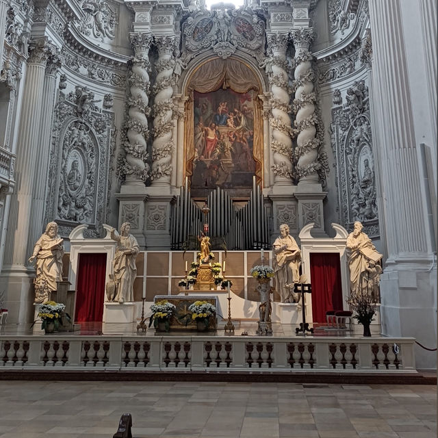 A Baroque Beauty A Baroque Beauty