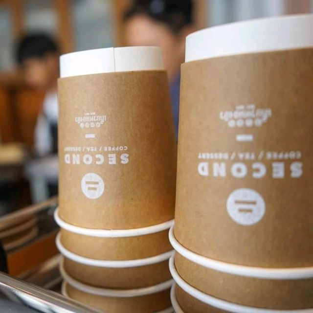 พามาคาเฟ่ วังหลัง  วิวดี ริมแม่น้ำเจ้าพระยา