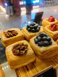 Maison Des Pains, Freshly Baked Pastries in Tropicana Gardens Mall