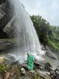 น้ำตกผาหลวง อ.ศรีเมืองใหม่ จ.อุบลราชธานี