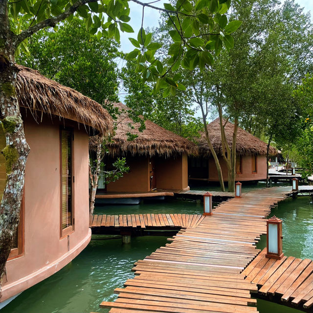 TheBlueSkyResort เกาะพยาม ระนอง