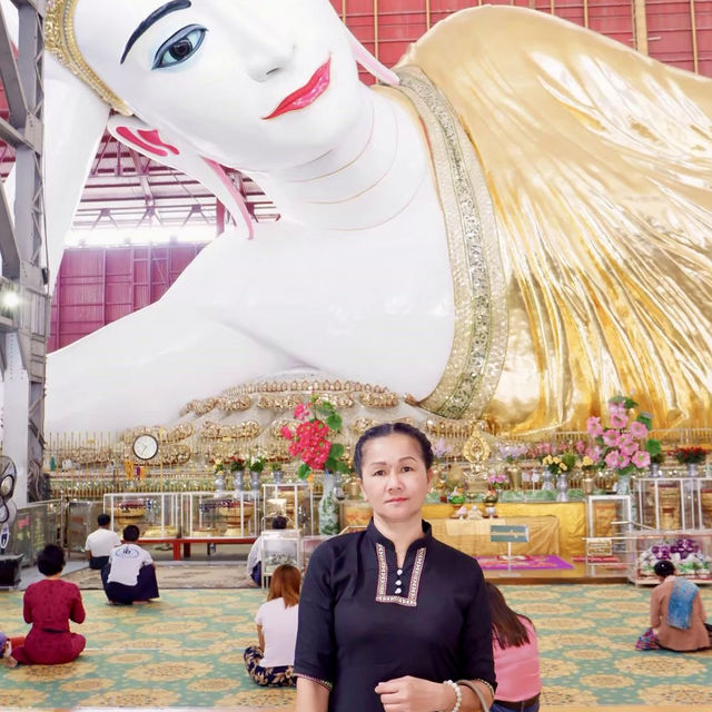 Chaukhtatgyi Buddha Temple “พระตาหวาน”