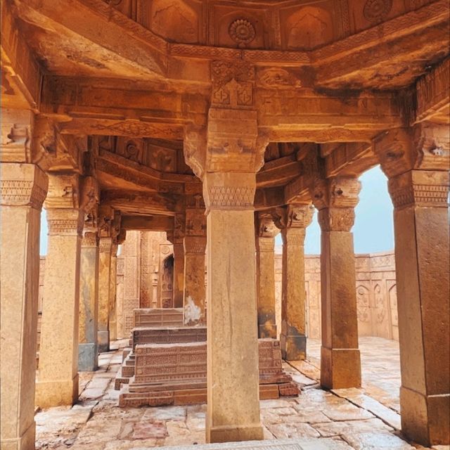 @ MAKLI NECROPOLIS.