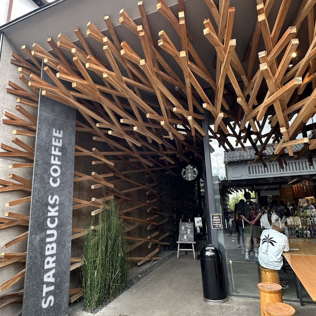 Coffee & Architecture: My Stylish Stop at Dazaifu’s Famous Starbucks!