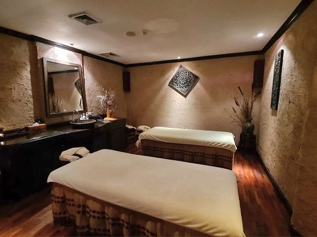 โรงแรมกะตะธานี ภูเก็ต บีช รีสอร์ท