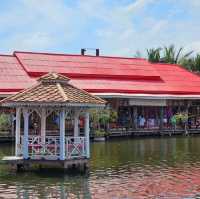 ตลาดน้ำหัวหินสามพันนาม