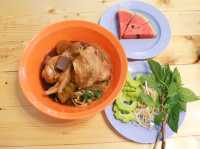 ก๋วยเตี๋ยวไก่ตุ๋นมะระ บุฟเฟ่ต์ 79 บาท