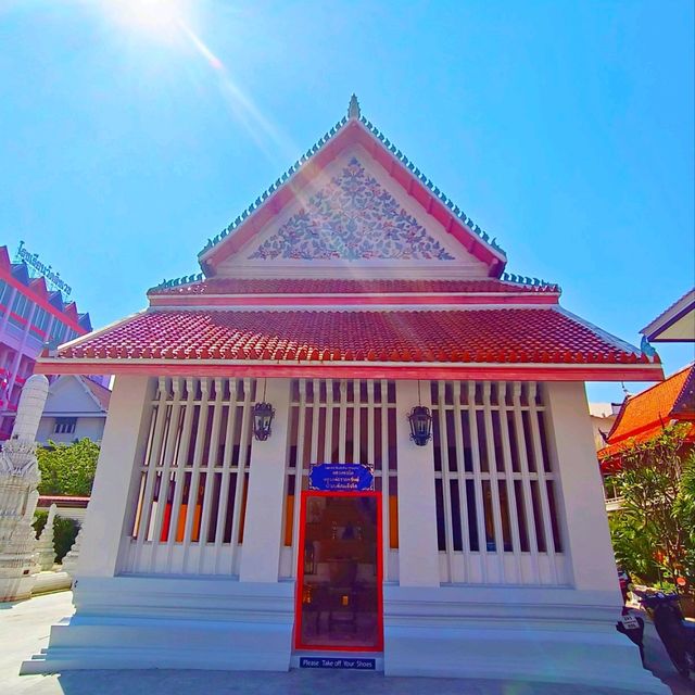 ใหญ่โต รวยทรัพย์ วัดสังเวชวิศยาราม