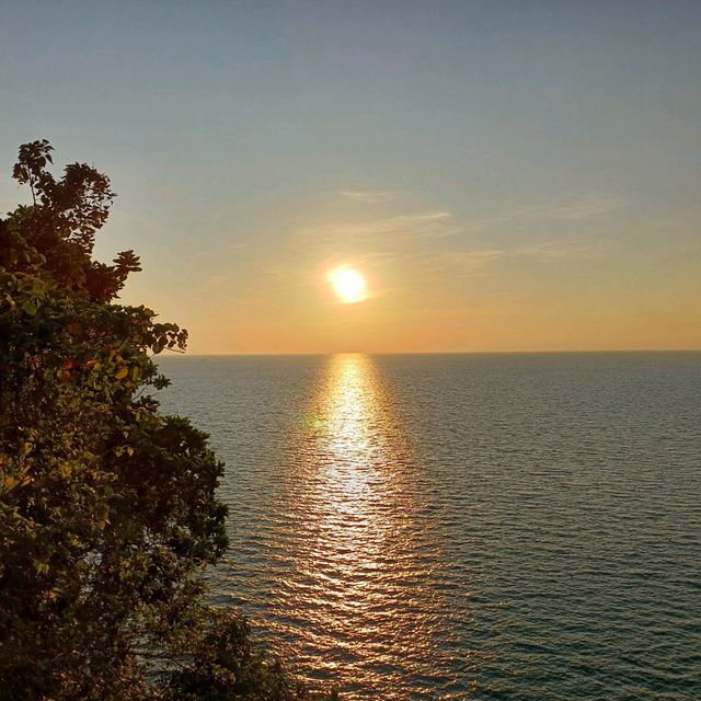 泰國沙美島日落拍照📸打卡機位點:Ao Prao sunset view point