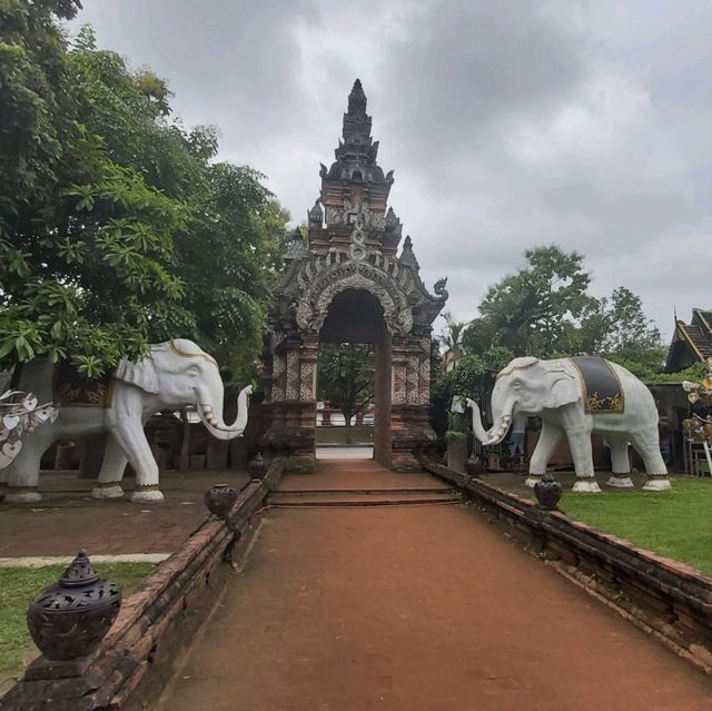 วัดดังในเชียงใหม่ ~วัดโลกโมฬี~