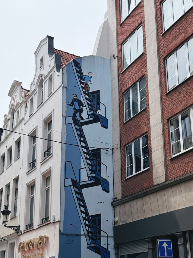 比利時🇧🇪 ｜街頭藝術🎭 尋找丁丁歷險記的壁畫🎨