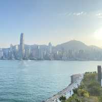 隨筆：陽光普照的維多利亞港