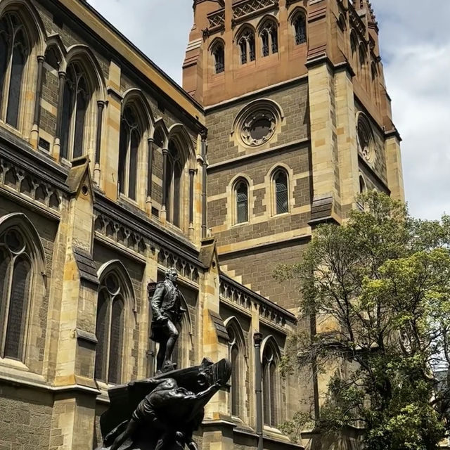 Timeless Elegance and Urban Charm: Flinders Street, St Paul Cathedral and Hosier Ln