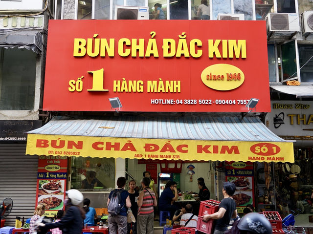 Bun Cha Heaven in Hanoi🇻🇳