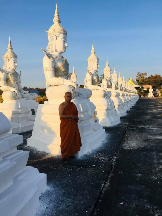 วัดพระพุทธบาทน้ำทิพย์ สกลนคร