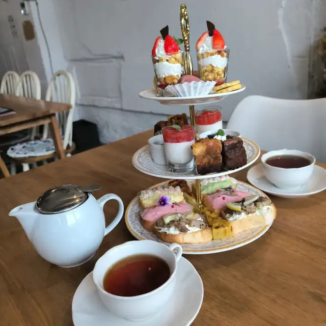 Coquette Cafe