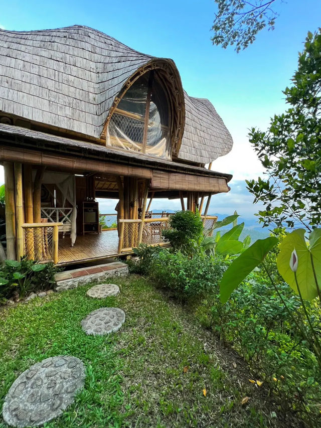 【バリ島】森の中に佇む二階建てバンブーヴィラからの絶景