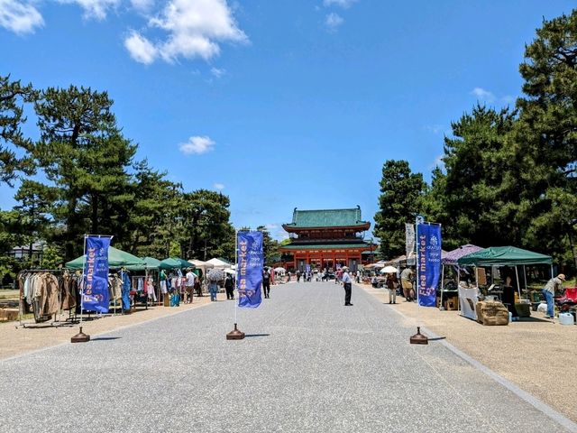 平安神宮，紀念京都建都1100年的雄偉建築！