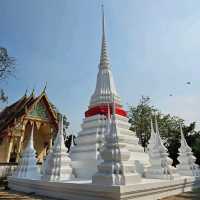 วัดเสาธงทอง เกาะเกร็ด