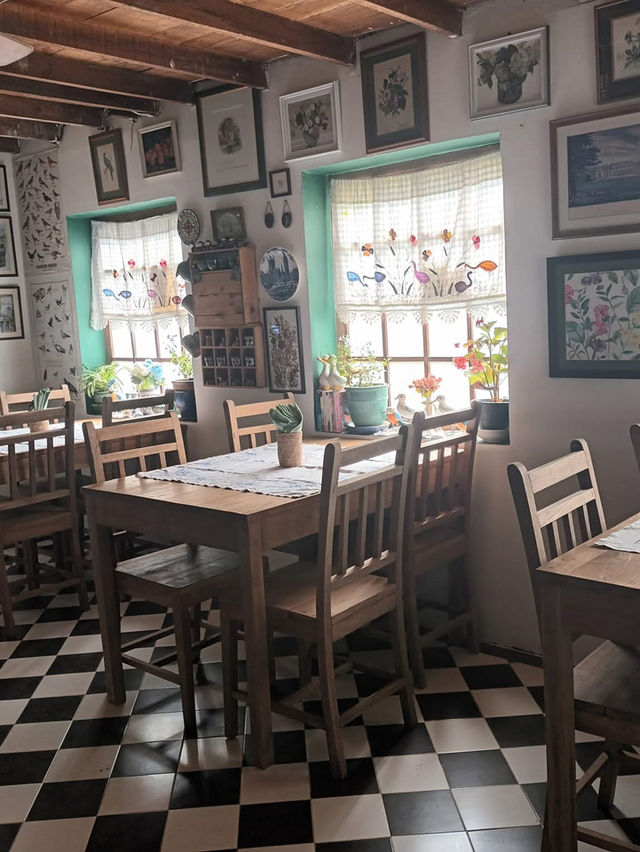 The Chiangmai Cream Tea House 